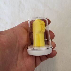 Fridababy silicone infant toothbrush 